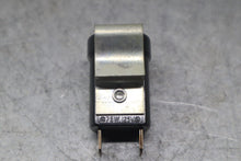 Load image into Gallery viewer, Leecraft 57-00 75W 125V Lamp Sockets New Old Stock (Lot of 34)