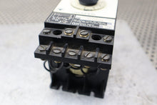 Load image into Gallery viewer, Eagle Signal BR13A6 Timer 120V 60Hz 0-15Sec. Used With Warranty See All Pictures