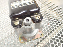 Load image into Gallery viewer, General Electric CR9440J1A2 Limit Switch 600V Max New Old Stock