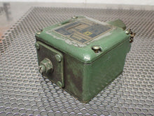 Load image into Gallery viewer, Square D 9012-ADW5 Pressure Switch 135-1000 70 150# Used With Warranty See Pics