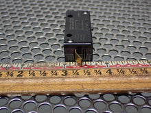 Load image into Gallery viewer, Unimax WL 8715 Snap Switch 15A 125, 250VAC New No Box (Lot of 4) See All Pics