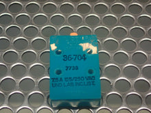 Load image into Gallery viewer, Lincon 36-704 7738 7.5A 125/250VAC Snap Switches New Old Stock (Lot of 10)