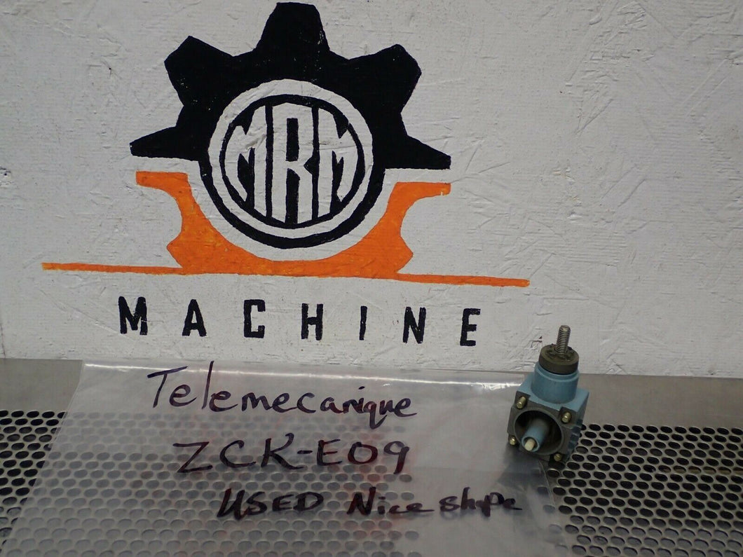 Telemecanique ZCK-E09 Limit Switch Operating Head Used With Warranty