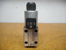 Load image into Gallery viewer, BOSCH 0810091245 Directional Control Valve Pmax 315 bar &amp; 1837001221 Coil 24VDC
