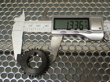 Load image into Gallery viewer, Hit/Gear 33D-D5 32 Teeth Min 2 Max 10 New Old Stock (Lot of 5)
