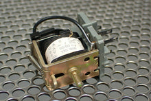 Load image into Gallery viewer, SCHRACK RL 135 006 Relays 6V 50/60Cy 8A/250VAC 5,3Ohms New No Box (Lot of 5)
