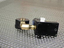 Load image into Gallery viewer, Air Logic R-6100 &amp; Clippard CS-3347 Pneumatic Air Regulator Assembly (Lot of 4)
