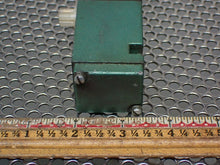 Load image into Gallery viewer, Numatics 082SA432K Solenoid Valve 120V 50/60Hz 226-703B Coil Used See All Pics
