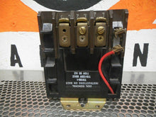 Load image into Gallery viewer, JOSLYN CLARK T77U031 Contactor Nema Size 1 30A 600VAC TB159-1 Coil 120V 50/60Hz
