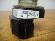 Load image into Gallery viewer, Allen Bradley 800T-P16 Ser N Pilot Lights 120V 50/60Hz No Bulbs Or Lens (2 Lot)
