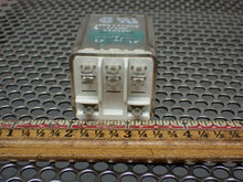 Load image into Gallery viewer, 212D10-499B Relays 22VDC Coils New Old Stock (Lot of 4) See All Pictures
