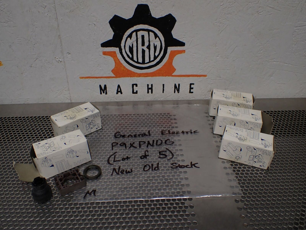 General Electric (3) P9XPN0G Pushbutton & (2) P9XL00 Pilot Lights New Old Stock