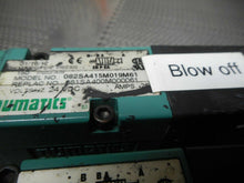 Load image into Gallery viewer, Numatics (2) 082SA415M019M61 Solenoid Valves 24VDC With Flexi-Blok Manifold Used
