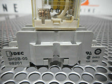 Load image into Gallery viewer, Square D 8501-RSD42M1P14V53 Ser B DC24V Relays Idec SH2B-05 Bases (Lot of 2)
