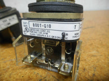 Load image into Gallery viewer, Allen Bradley 800T-Q10 Ser T Pilot Lights 120V No Lens Or Bulbs (Lot of 3)
