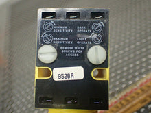 Load image into Gallery viewer, Banner SM912D Valu Beam Sensor 10-30VDC Used With Warranty See All Pictures
