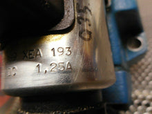 Load image into Gallery viewer, Rexroth R900561288 4WE6J60/EG24N9K4 Control Valve 24VDC 4WEH16J70/6EG24N9ETK4
