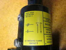 Load image into Gallery viewer, P&amp;H Harnischfeger 32Q1320-D1 Single Speed Push Button 100E 2397-2 Used
