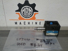 Load image into Gallery viewer, Vickers 577490 Pilot Valve Used With Warranty
