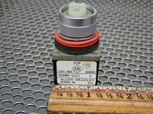 Load image into Gallery viewer, Allen Bradley 800MR-U20 Ser A Selector Switch (No Knob Or Contact Block) New
