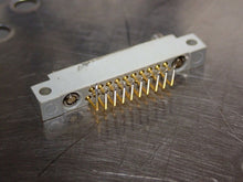 Load image into Gallery viewer, AirBorn 10400 0603 RM262-020-442-2900-076 Connectors (1) New &amp; (1) Used See Pics
