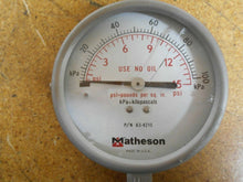 Load image into Gallery viewer, Matheson 63-4215 Gauge 0-15PSI 0-100kPa New (Cracked Shield)
