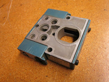 Load image into Gallery viewer, Mac Valves 821C-PM-111DA-142 Solenoid Valve DBL Operator Used With Warranty
