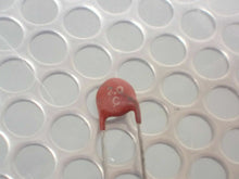Load image into Gallery viewer, ERIE 0831-000-C0K0-0209 Capacitors New Old Stock (Approximately 2000)
