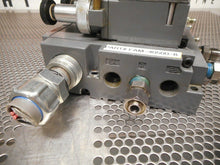 Load image into Gallery viewer, Numatics (2) 081SS402M000061 (1) 082SS415M000061 (2) 081SA402M000061 Valves Used
