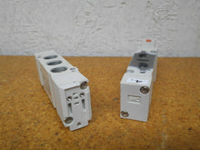 Load image into Gallery viewer, SMC 30-SY5120-5LZ-C6 Solenoid Valves 100PSI 0.7MPa 24VDC Used (Lot of 2)
