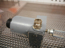 Load image into Gallery viewer, Binder 70036202/114 Type 41 02406E3 24V Motor Used With Warranty
