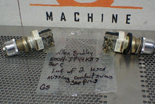 Load image into Gallery viewer, Allen Bradley 800H-JP44KB7 Ser C Keyed Selector Switches Used No Keys (Lot of 2)
