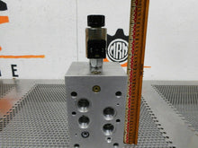 Load image into Gallery viewer, Rexroth R978019534 Aluminium Manifold Block &amp; 991121 24VDC Coil Used W/ Warranty
