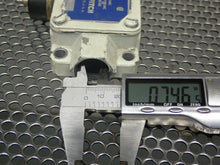 Load image into Gallery viewer, Micro Switch BAF1-3CN18X1 Limit Switch 15A 125, 250 Or 480VAC Used W/ Warranty
