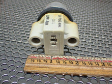 Load image into Gallery viewer, Micro Switch 11NF1-RBK Oiltight Fluidic Indicator 30PSIG Max New Old Stock
