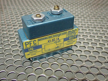 Load image into Gallery viewer, Mac Valves R1-02-14 Pressure Flow Valve Regulator New Old Stock
