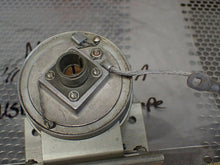 Load image into Gallery viewer, MELETRON 4101-22B-44A Pressure Actuator Switch Working Range 7PSI 1A DC28V Used
