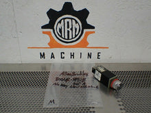 Load image into Gallery viewer, Allen Bradley 800MR-H31B Ser A Selector Switch (No Key) New Old Stock
