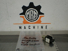 Load image into Gallery viewer, Allen Bradley 800MR-JX2B Ser A Selector Switch (No Knob) Used With Warranty
