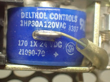 Load image into Gallery viewer, Deltrol Control 1HP30A120VAC 1701X 24VDC 21090-70 Relays New No Box (Lot of 5)
