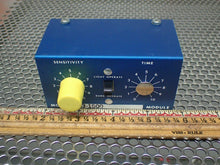 Load image into Gallery viewer, Banner B3-1500 Industrial Control Plug-In Module 0-10 Time/Sensitivity New
