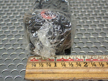 Load image into Gallery viewer, Parker Series S 01.25 CU3LUV1SC 1.250 Cylinder New Old Stock
