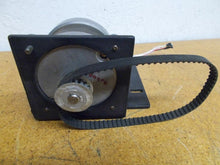 Load image into Gallery viewer, Superior Electric M091-FD-6006 Synchronous Stepping Motor 200 Per Rev. 2.9V 3.1A
