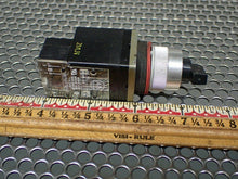 Load image into Gallery viewer, Allen Bradley 800MR-JX2B Ser A Selector Switch W/ 800M-XA Ser B Contact Block
