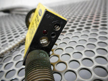 Load image into Gallery viewer, Banner SM312FVQD Mini-Beam Sensor 10-30VDC 150mA &amp; BR23S Fiber Optic Cable Used
