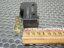 Load image into Gallery viewer, Micro Switch BZ-2RW843564 Limit Switches 10A 125, 250 Or 480VAC New (Lot of 5)
