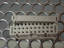 Load image into Gallery viewer, ITW PANCON 050-020-435 LATCON Socket Connectors New Old Stock (Box of 30)
