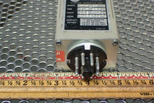 Load image into Gallery viewer, Syracuse Electronics TN2467 Relay 1.7Sec 115VAC 8-Pin Used With Warranty
