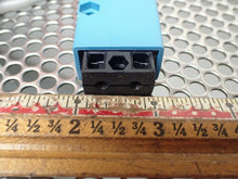 Load image into Gallery viewer, Micro Switch FE7C-FU2-M Photoelectric Sensor 100mA AC-85-250V 50/60Hz (Lot of 2)
