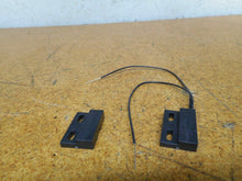 Load image into Gallery viewer, 2005-1965-400 SPST Form A Sensor Actuator Set 400VDC 1.125&quot; Long New
